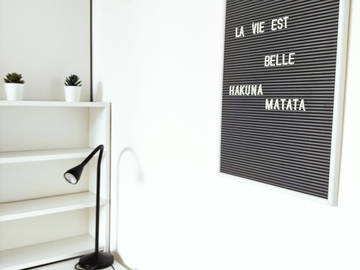 Colocation Tours 256671-6