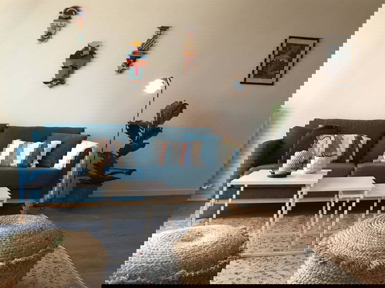 Colocation Tours 256671-2