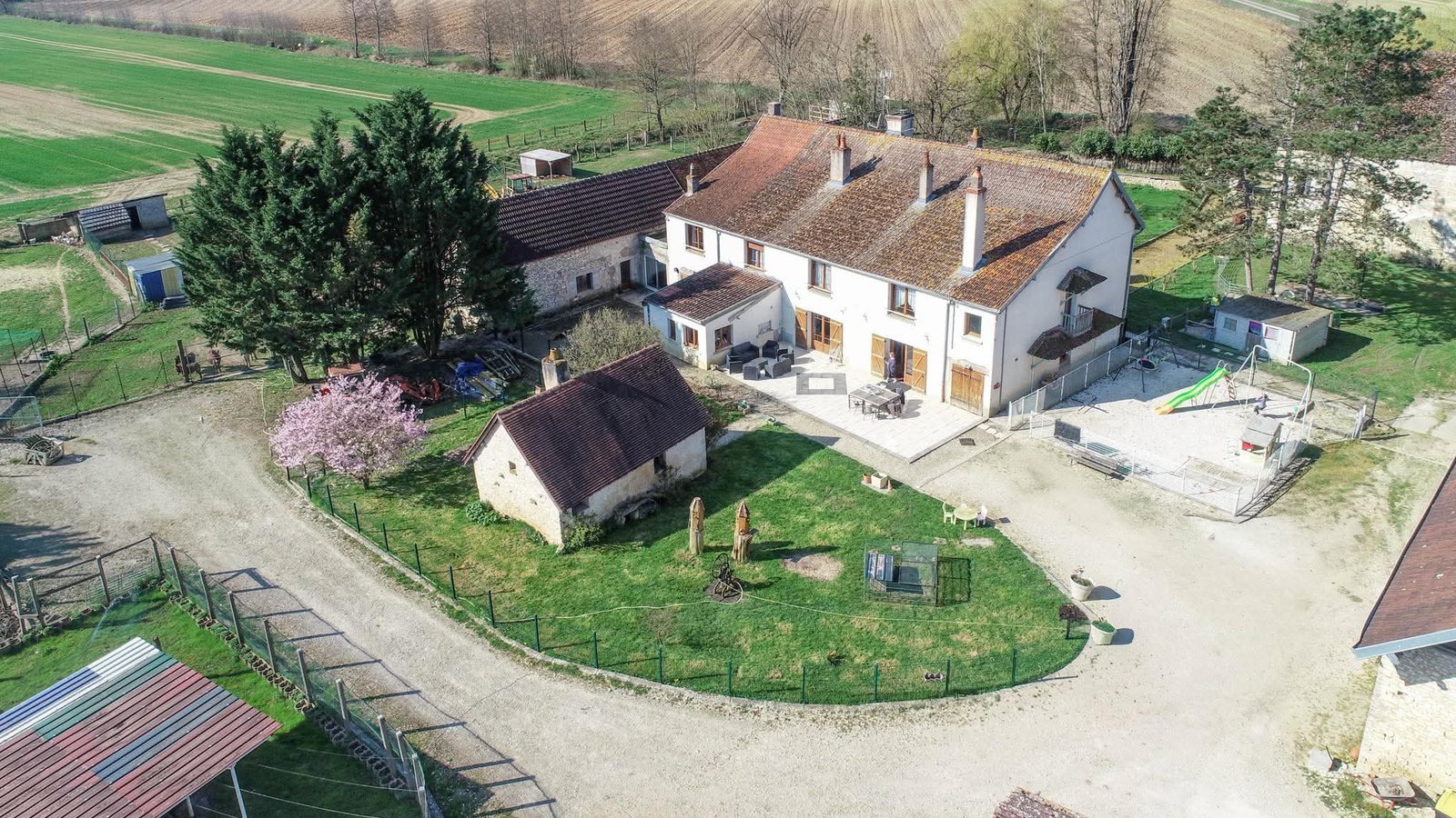 Shared Housing Renève 674635