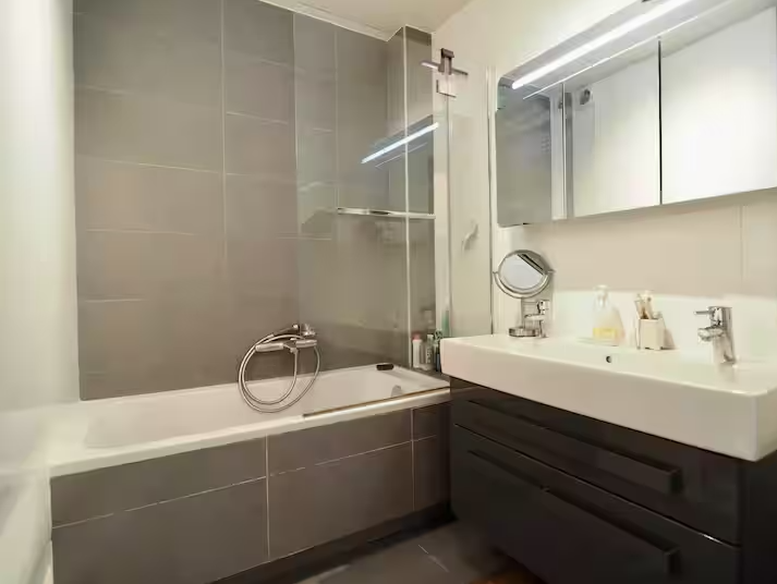 Delat Boende Colombes 670890