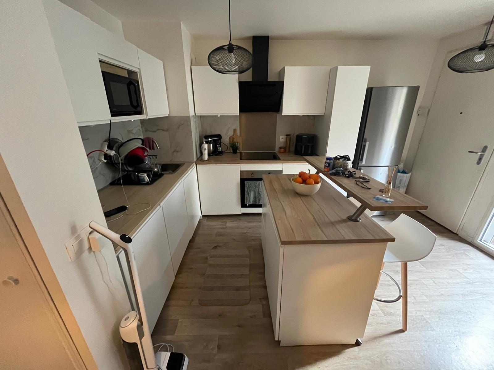 Shared Housing Stains 675745