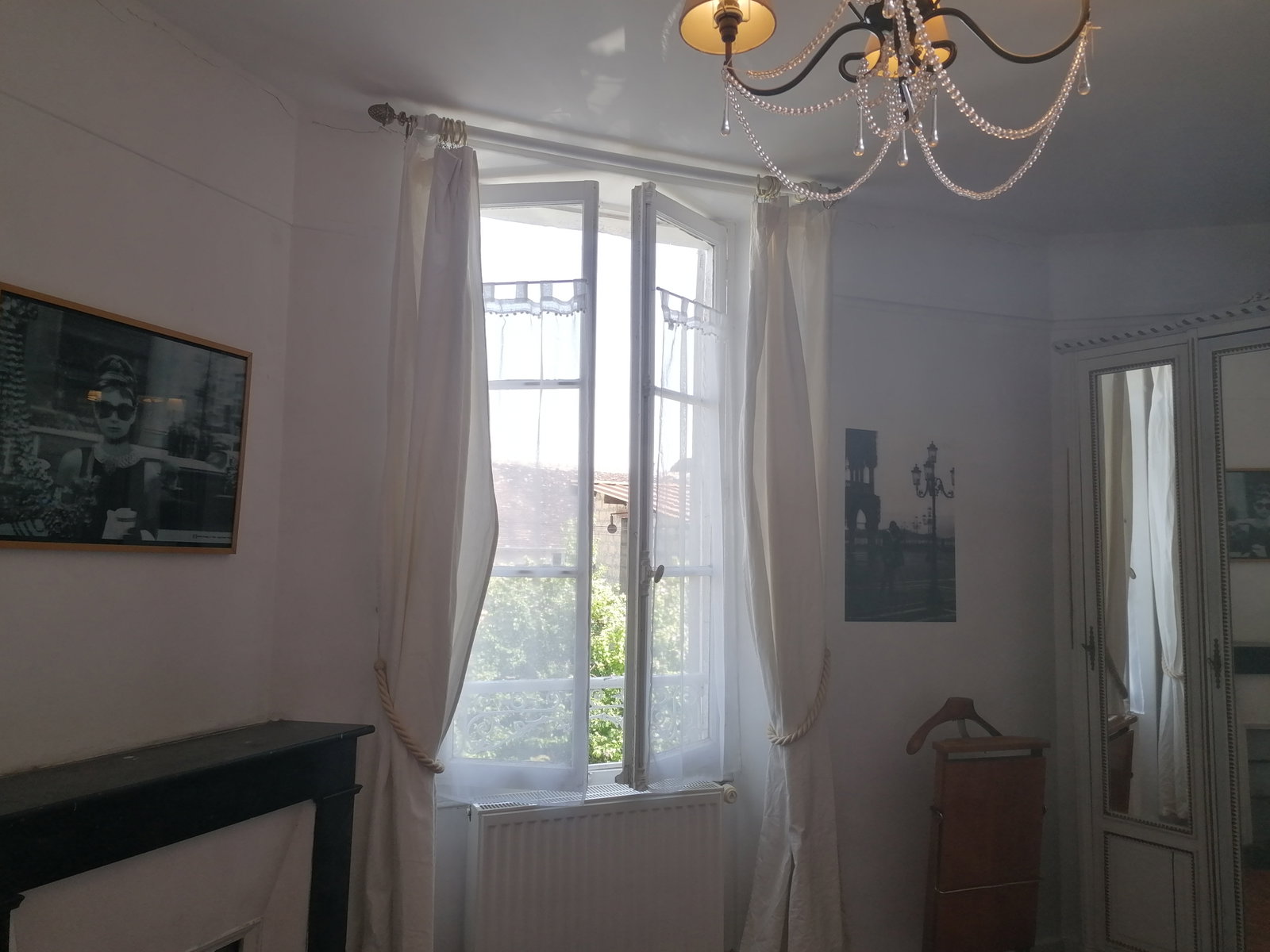Entire Home Thomery 671051