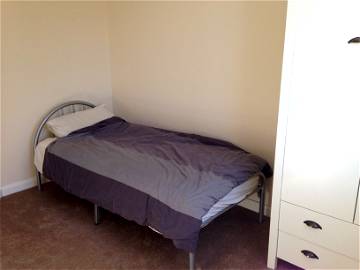 Roomlala | Single Room In South Harrow/rayners Lane