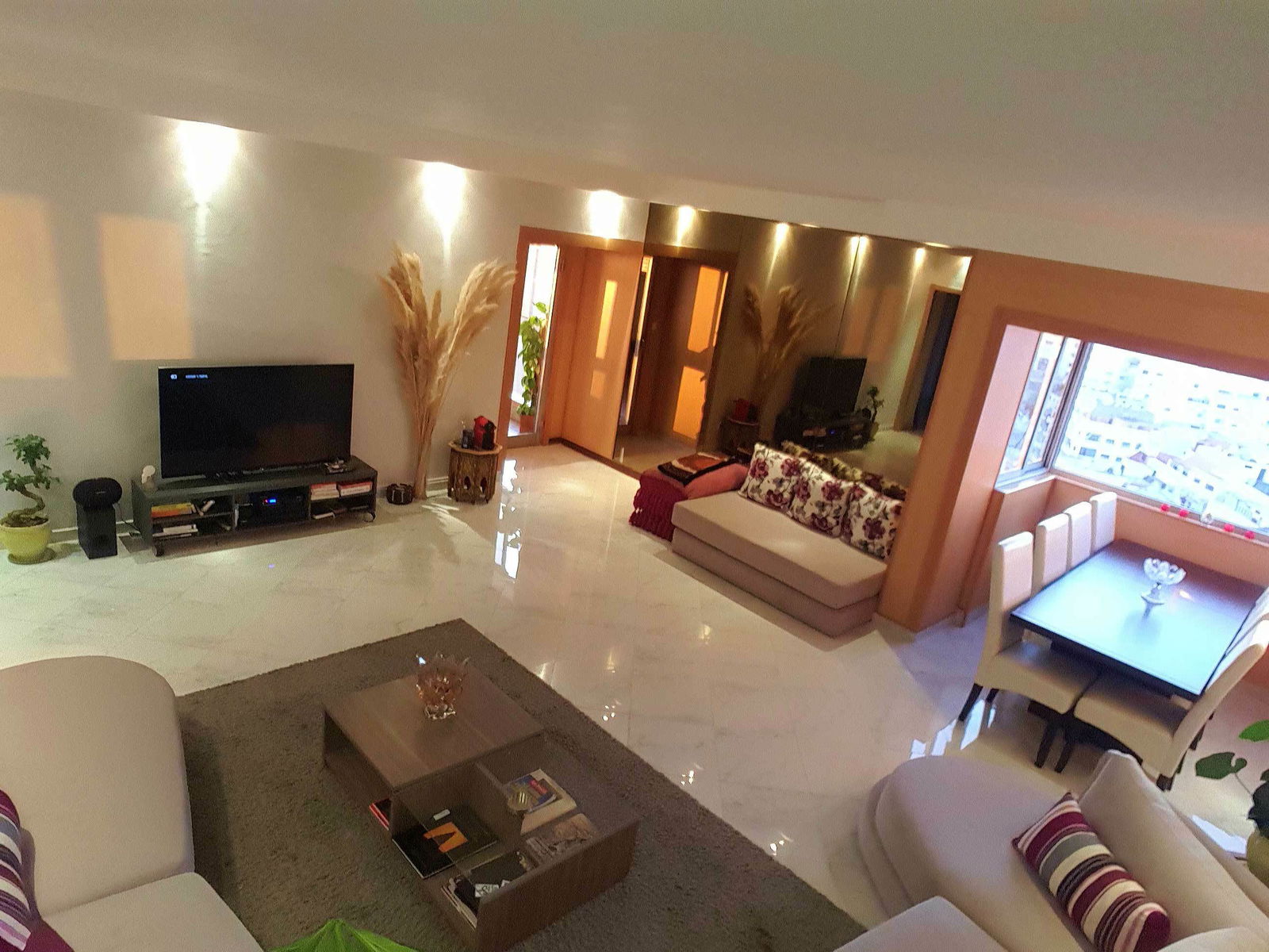 Independent Studio Casablanca 148784