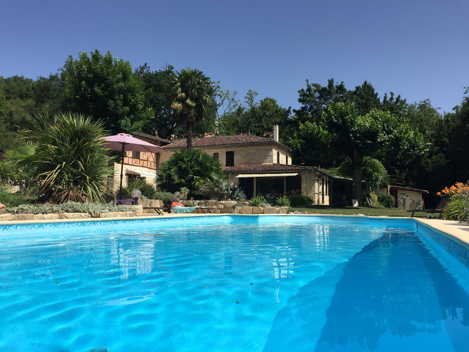 Gastgezin Auch 193116