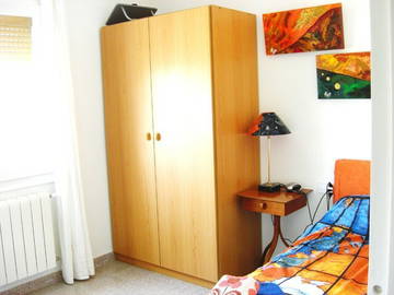 Roomlala | Słoneczny i cichy pokój