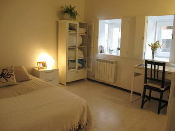Roomlala | Słoneczny pokój w centrum 