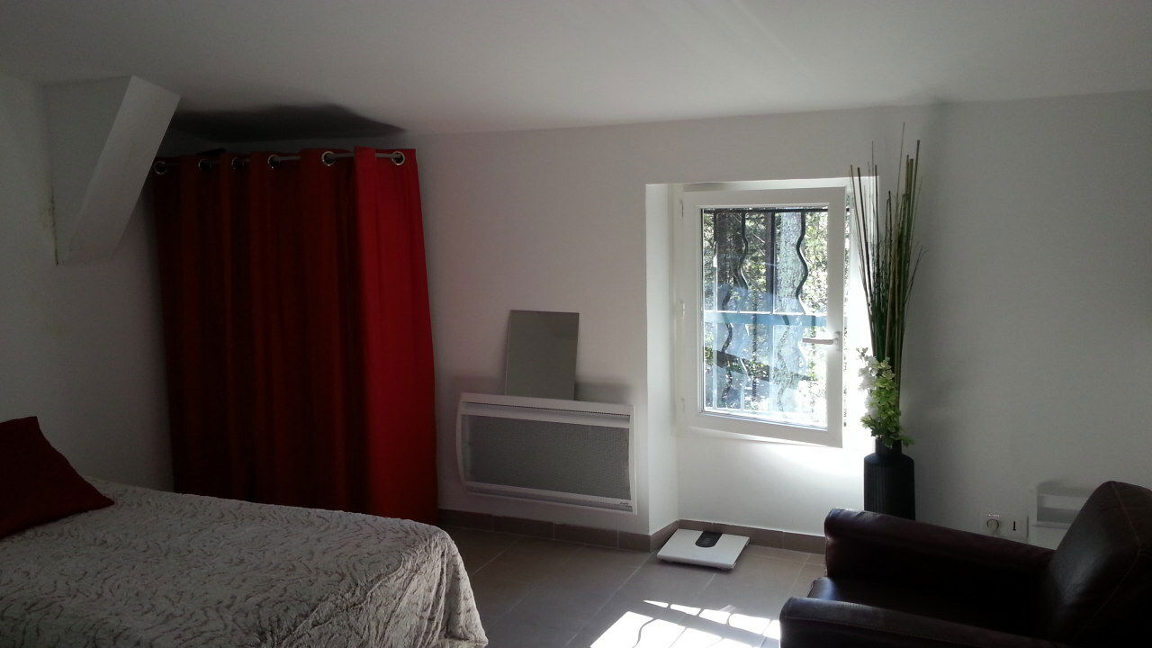 Independent Studio Montfort-sur-Argens 103900