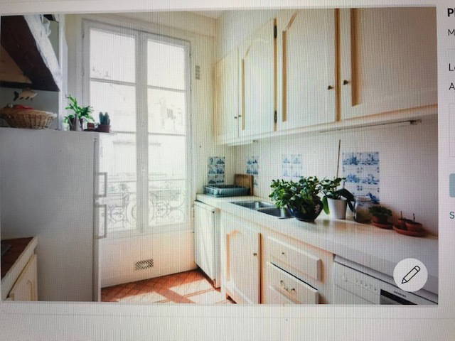 Entire Home Paris 254275-5