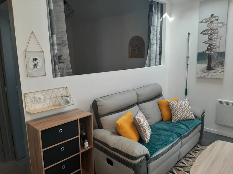 Entire Home Beychac-et-Caillau 247162-5