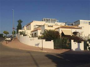 Habitación Pequeña Debajo De La Villa