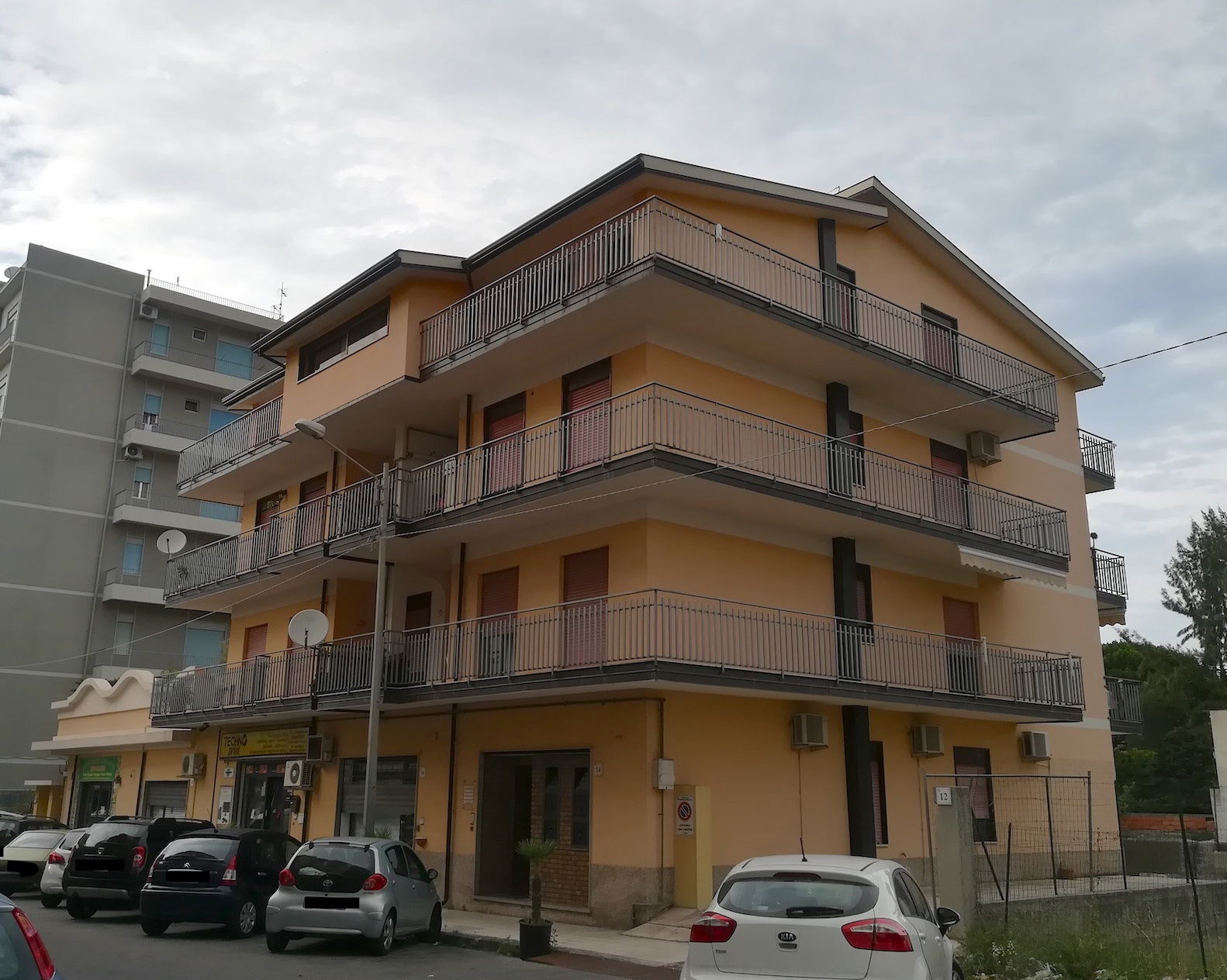 Famiglia Barcellona Pozzo di Gotto 239844