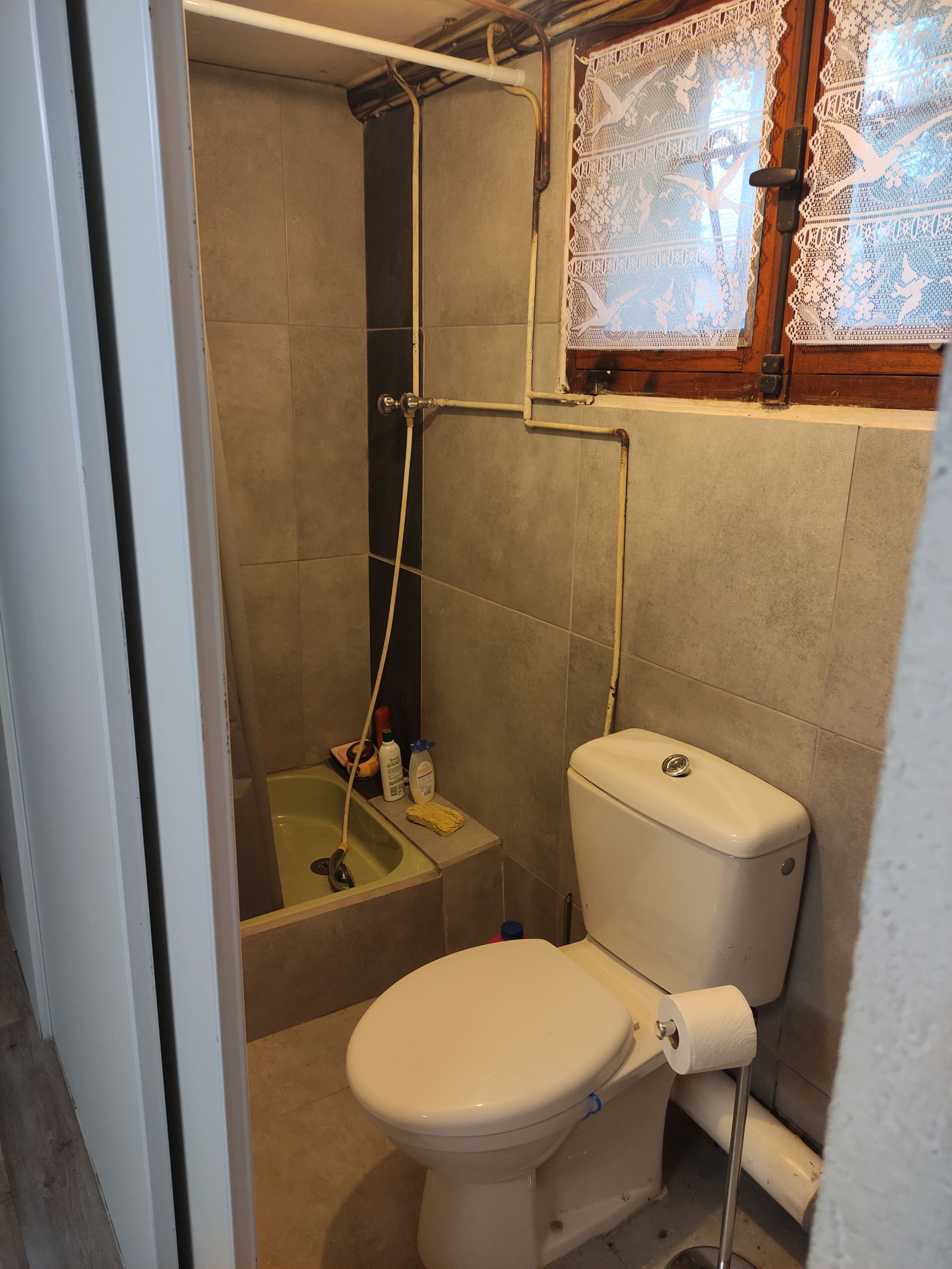 Estudio Independiente Saint-Denis-de-Pile 253426