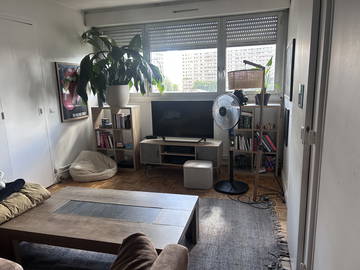 Studio À Louer Paris 558133-1