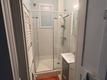 Logement entier à louer à Montreuil - photo 7 : salle de bain-7