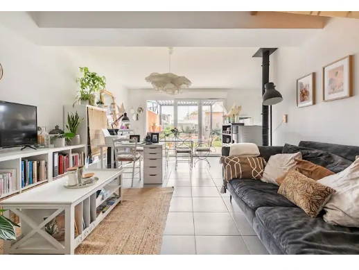 Hospedagem Em Casa De Família Puilboreau 253725-3