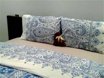 Roomlala | Spacieuse Chambre avec lit double