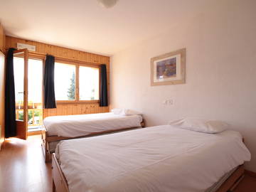 Roomlala | Spacious 2/4 Bedded Rooms Available In Verbier