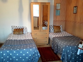 Spacious 2 Double Rooms Available