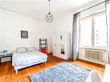Roomlala | Spacious And Bright Room - 18m² - ST32