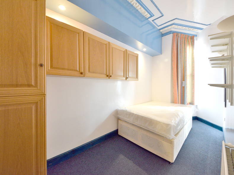 Gastgezin England 175910-1