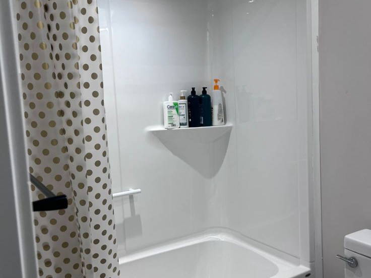 Homestay Gravenhurst 650670-4