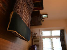 Ruime kamer met eigen badkamer
