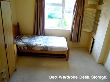 Roomlala | Spare rooms Worcester Park