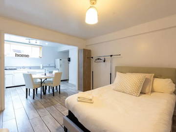 Logement Entier Smooth Rock Falls 254626-4