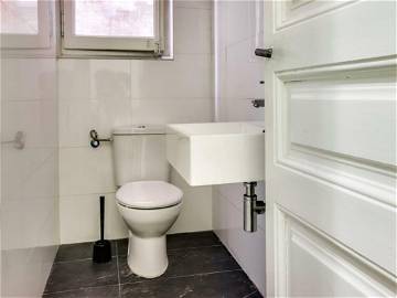 Homestay Barcelona 200200-9