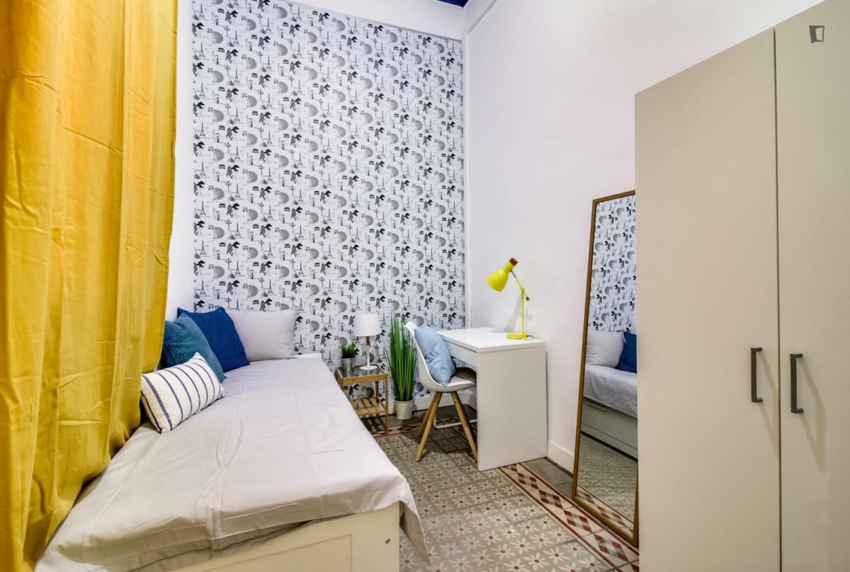 Homestay Barcelona 200325