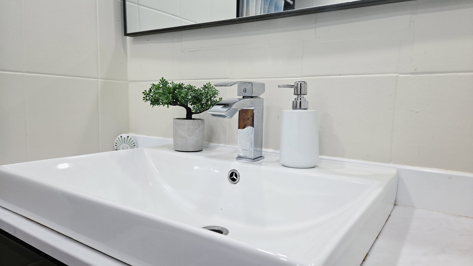 Kolokacja Montréal 654300