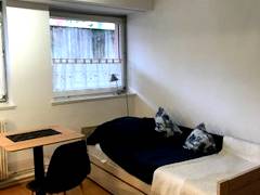 Roomlala | Stanza Di Servizio In Affitto In Condominio