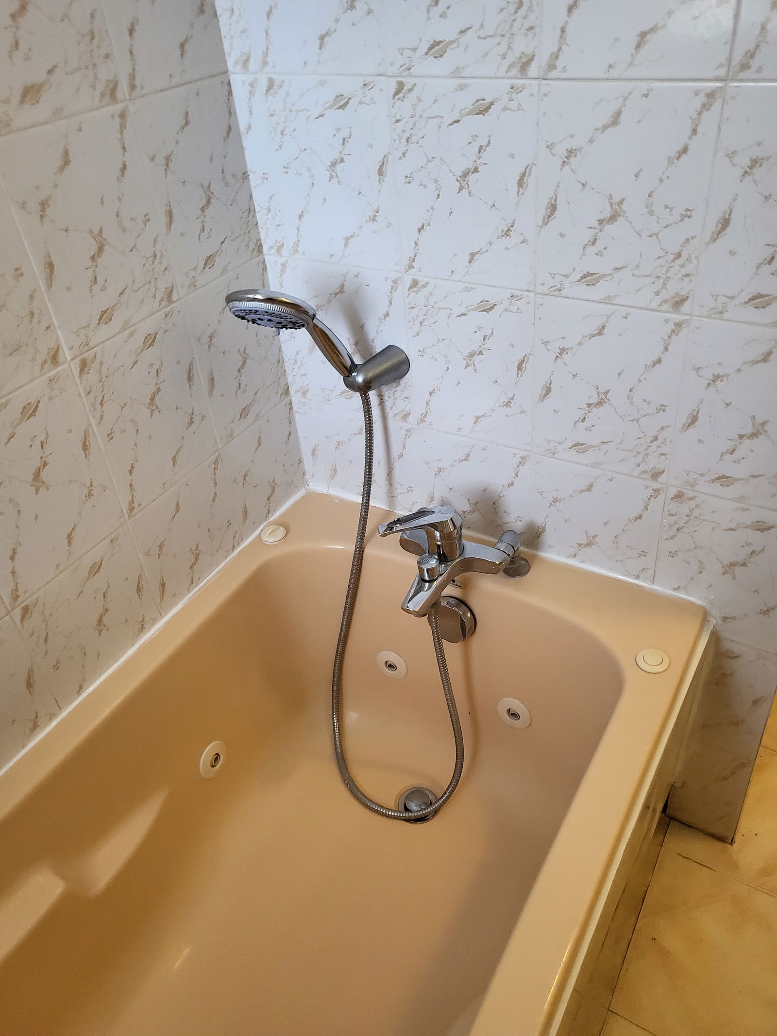 Collocazione Montigny-le-Bretonneux 495091