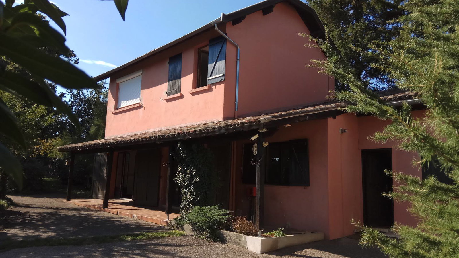 Collocazione Saint-Genis-les-Ollières 648442