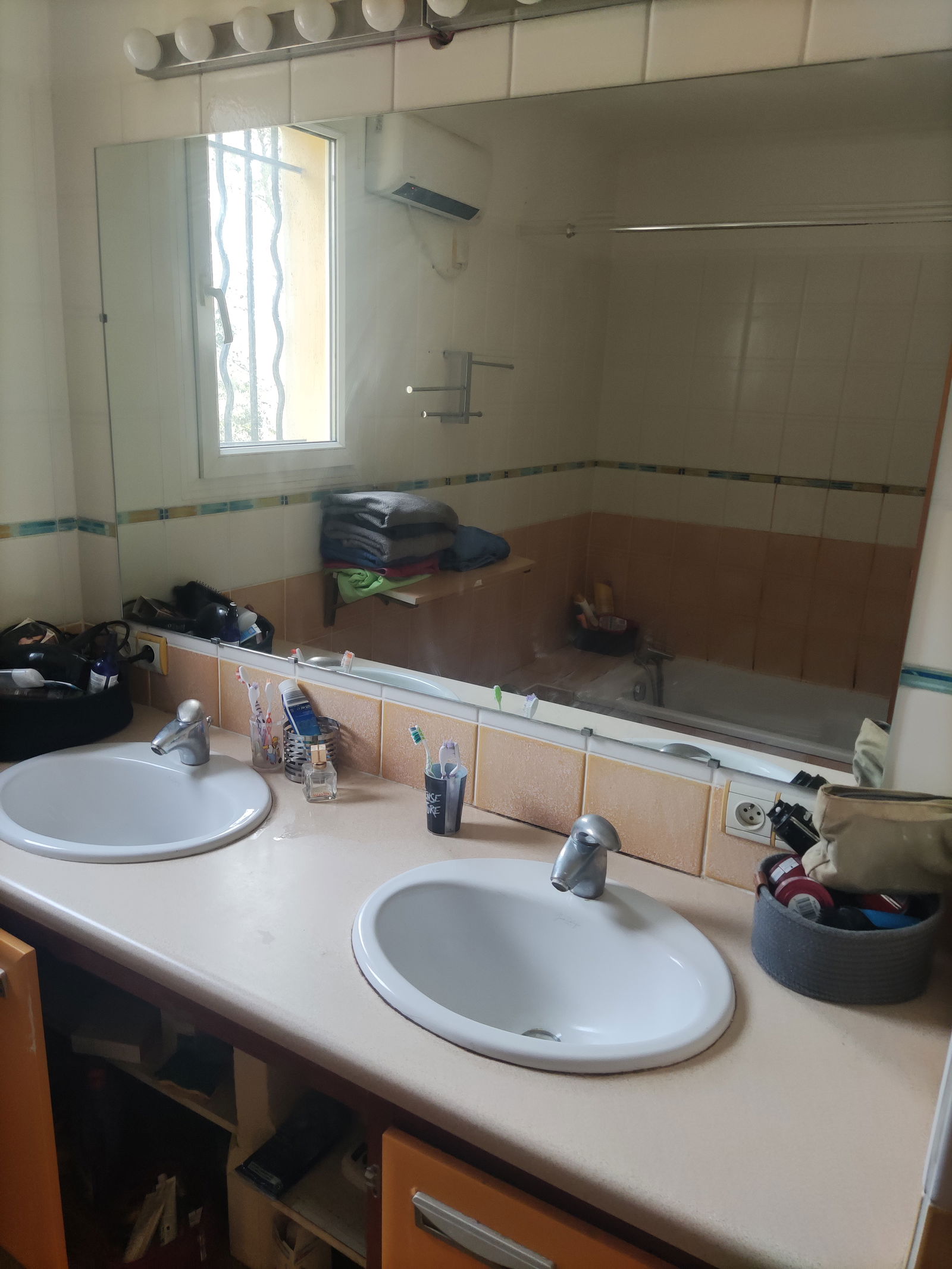 Famiglia Cornillon-Confoux 265158