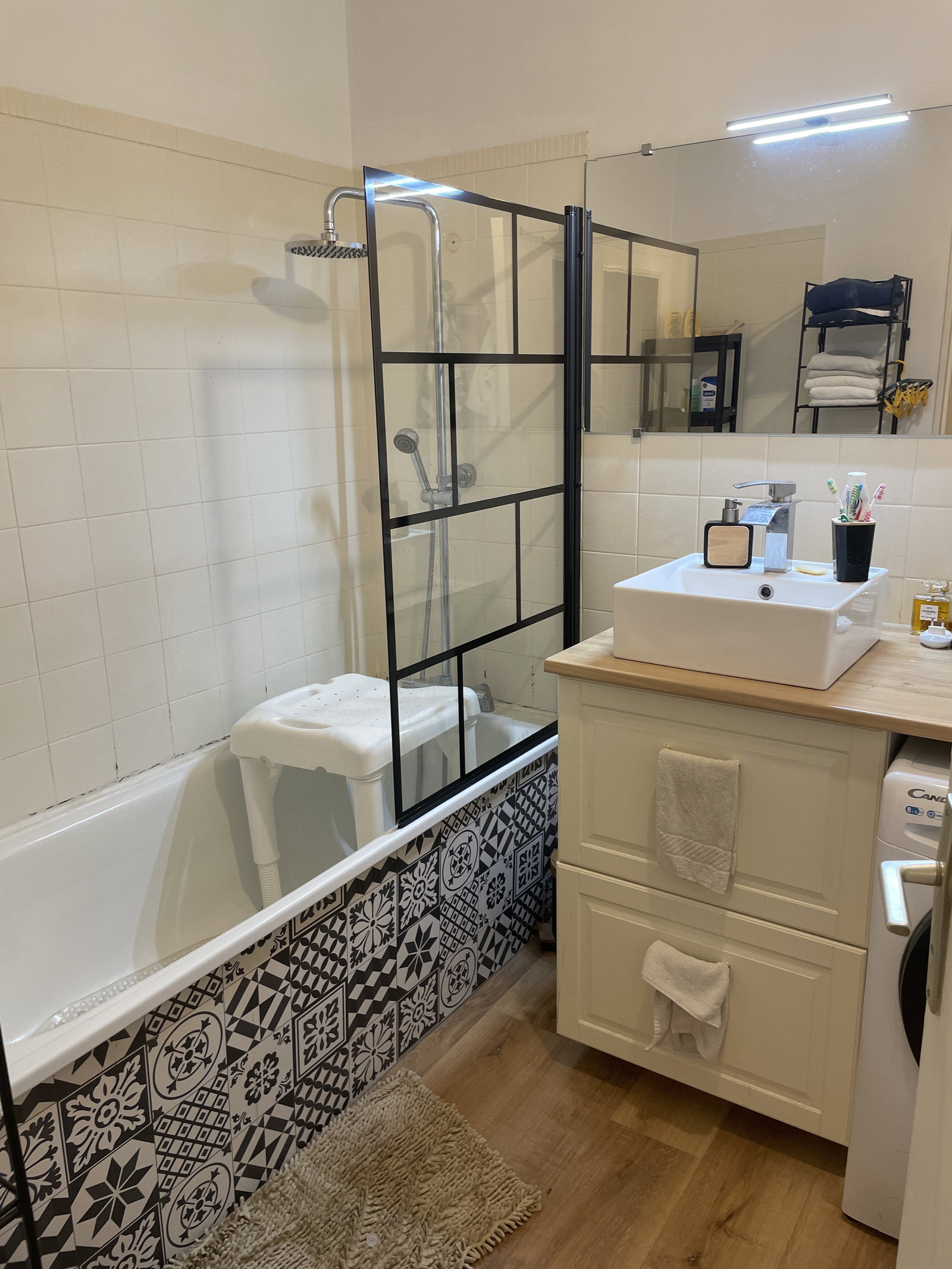 Famiglia Lyon 467266