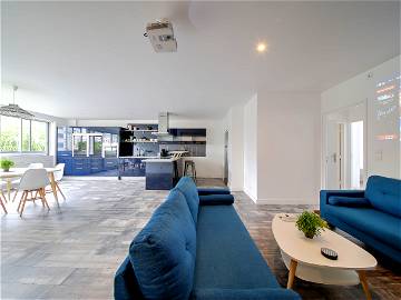 Roomlala | Stanza In Un Appartamento Condiviso Di 125m² Di 5 Stanze