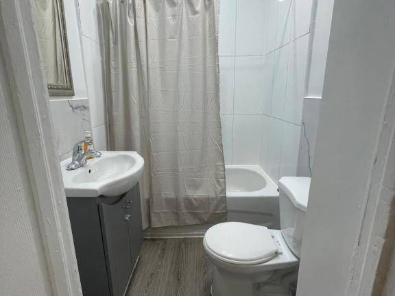 Entire Home Ottawa 668082-4