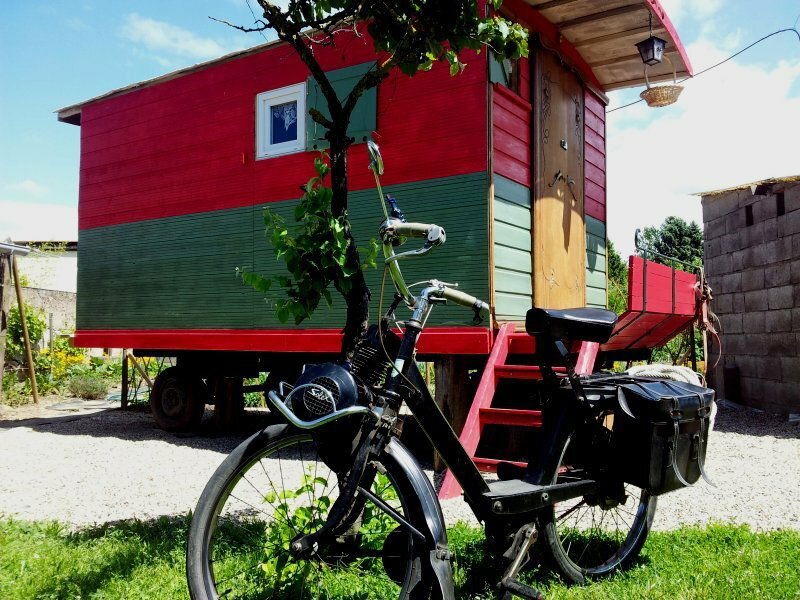 Independent Studio Veauchette 114513
