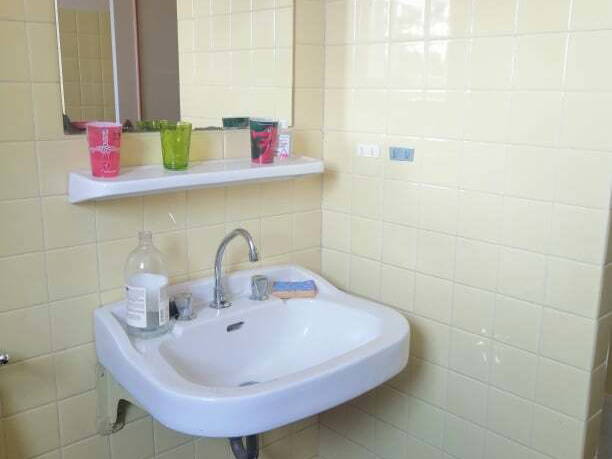 Hospedagem Em Casa De Família Rédéné 251998-5