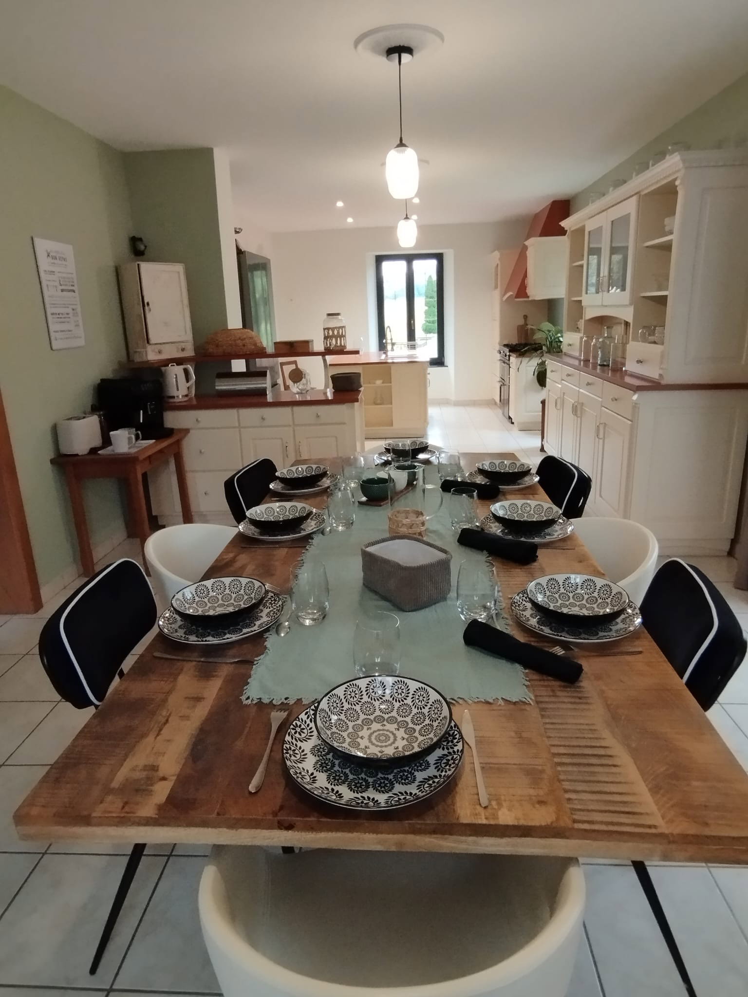 Hemvistelse La Chapelle-aux-Bois 663500