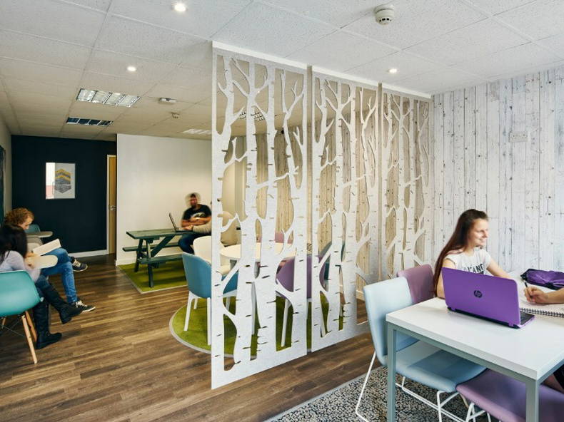 Colocation Bangor 148403-2