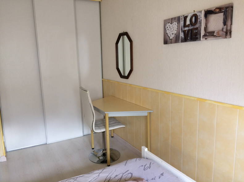 Homestay Élancourt 50736-3