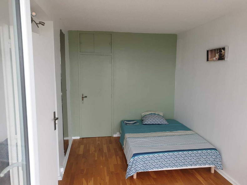 Kolokation Mont-Saint-Aignan 254415-1