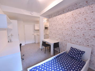 Roomlala | Student studio for rent in Brussels