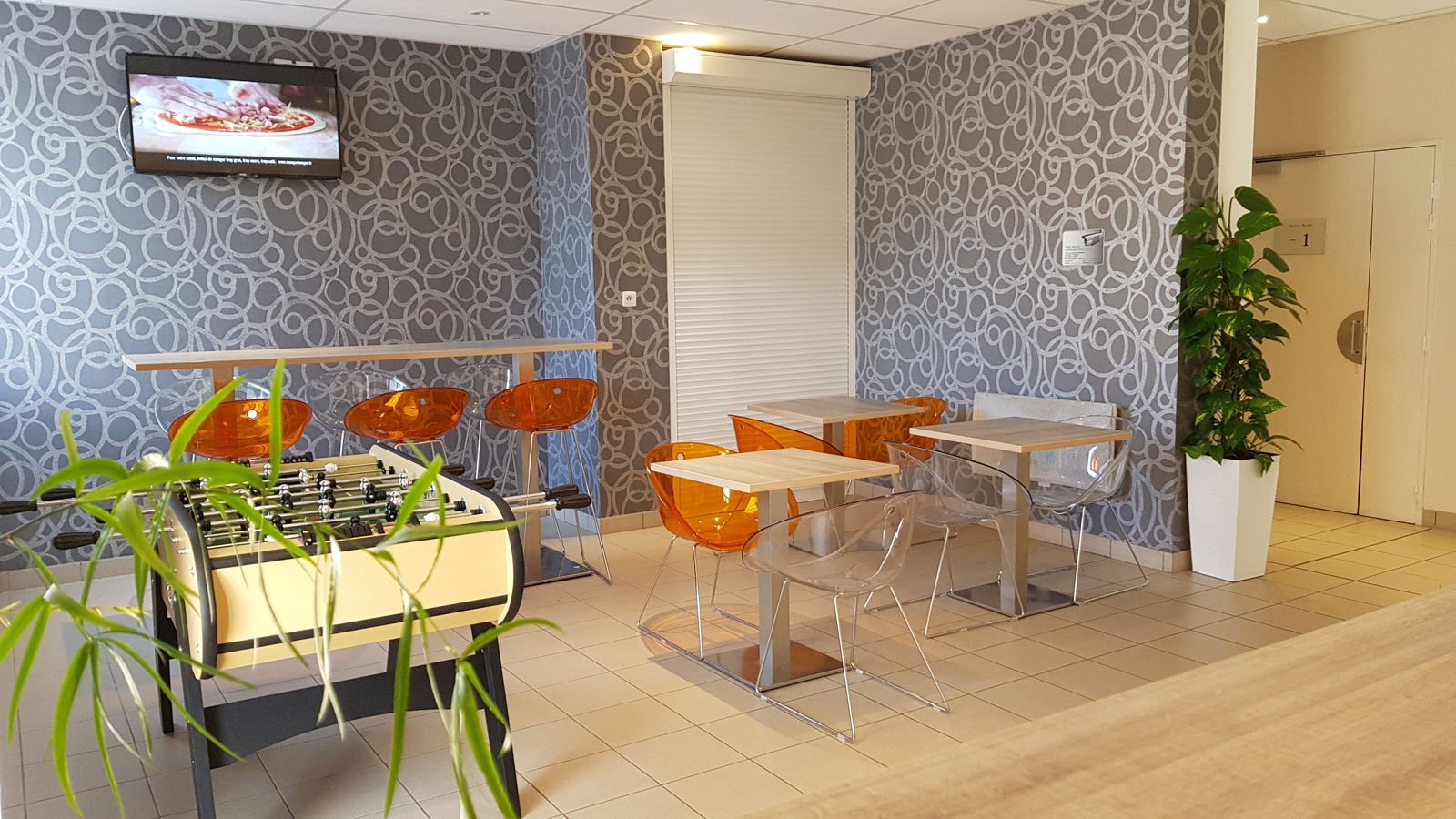 Oberoende Studio Massy 244857