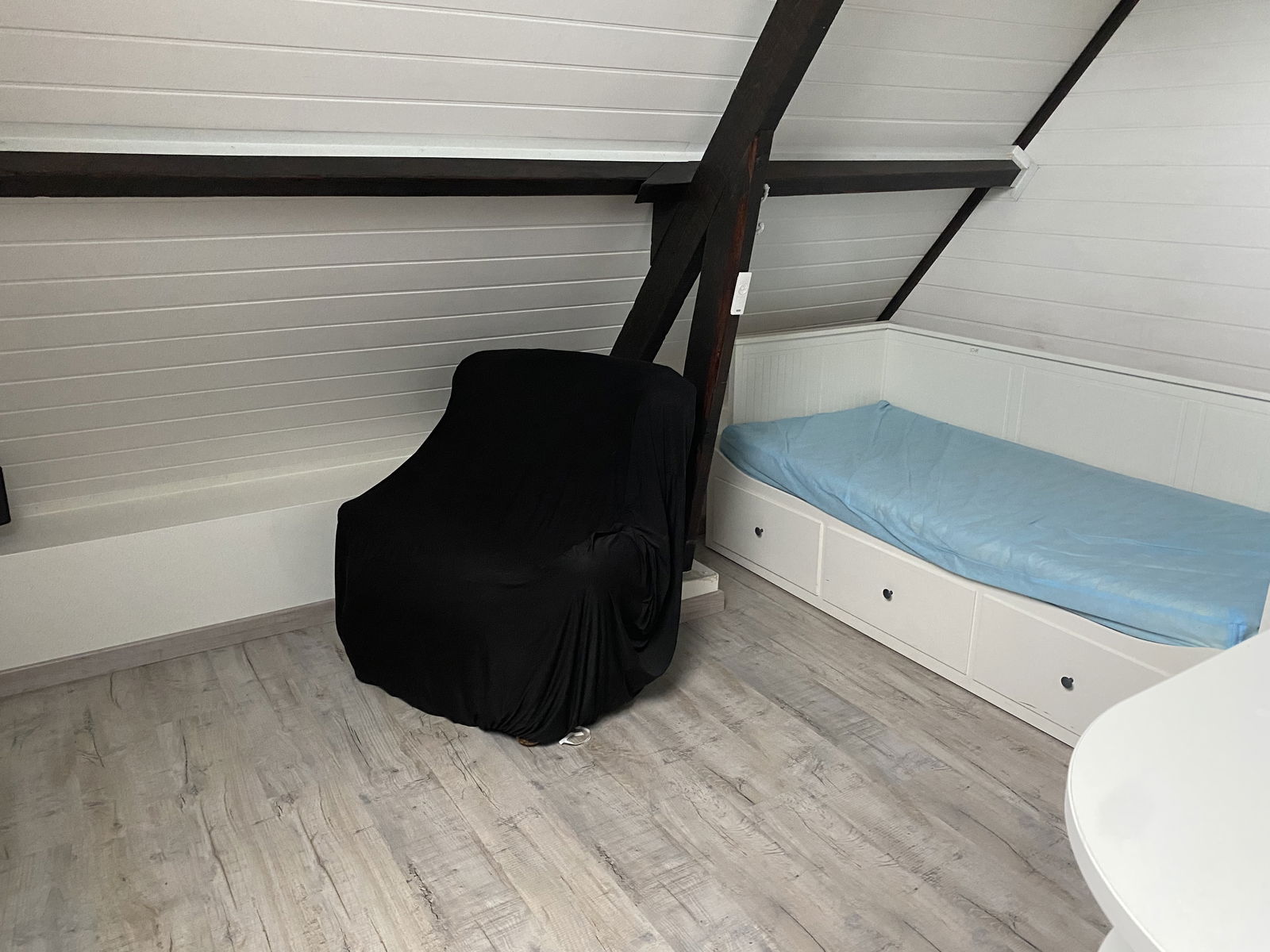 Hemvistelse Corbas 171142