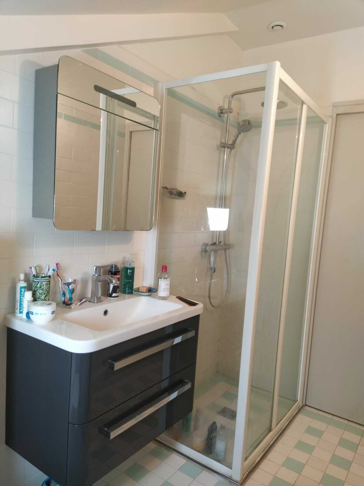 Hemvistelse Suresnes 251733