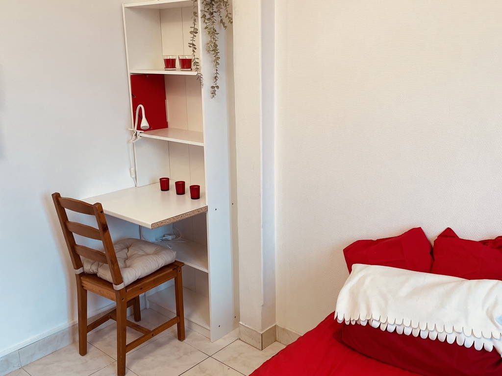 Entire Home Paris 254729-1